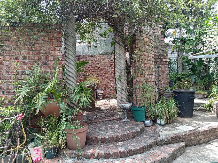 4 Bedroom Property for Sale in Van Riebeeck Hoogte Eastern Cape